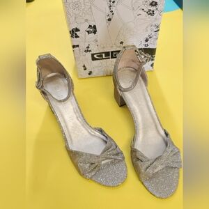 CL by Chinese Laundry Silver Glitter Heels